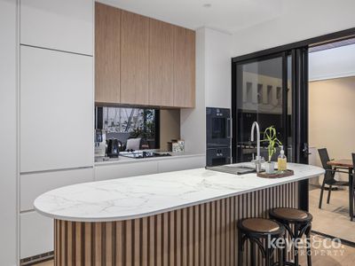 1 / 30 Mariners Drive, Townsville City