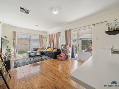 57 Warburton Trail, Lakelands