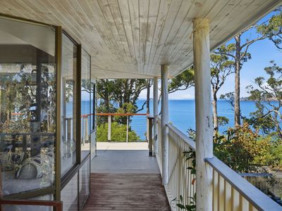 22 Cray Point Parade, Eggs And Bacon Bay