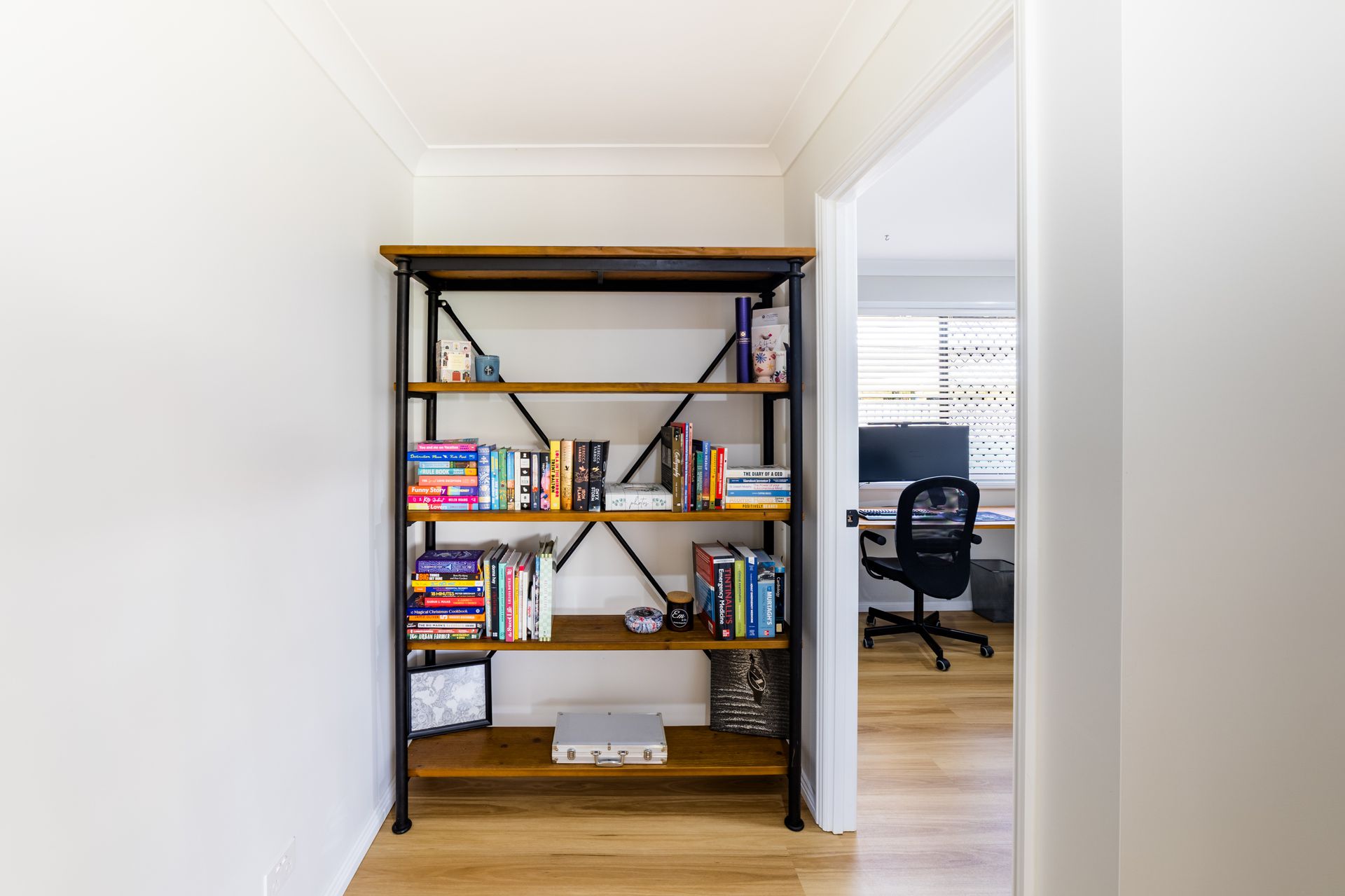 32 Vassallo Drive, Glenella