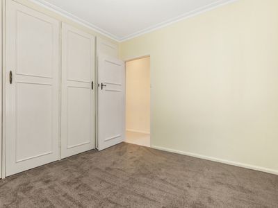 1 / 6 MAPLE STREET, Golden Square