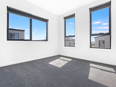19 Glisten Way, Craigieburn