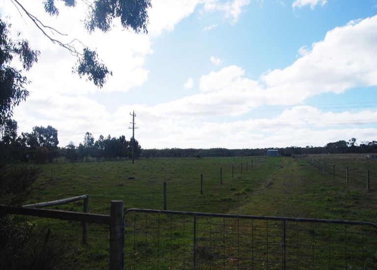 144 Crowes Road, Portland