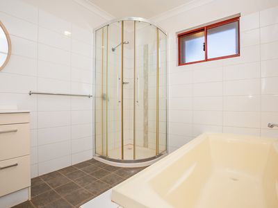 2C Draper Place, South Hedland
