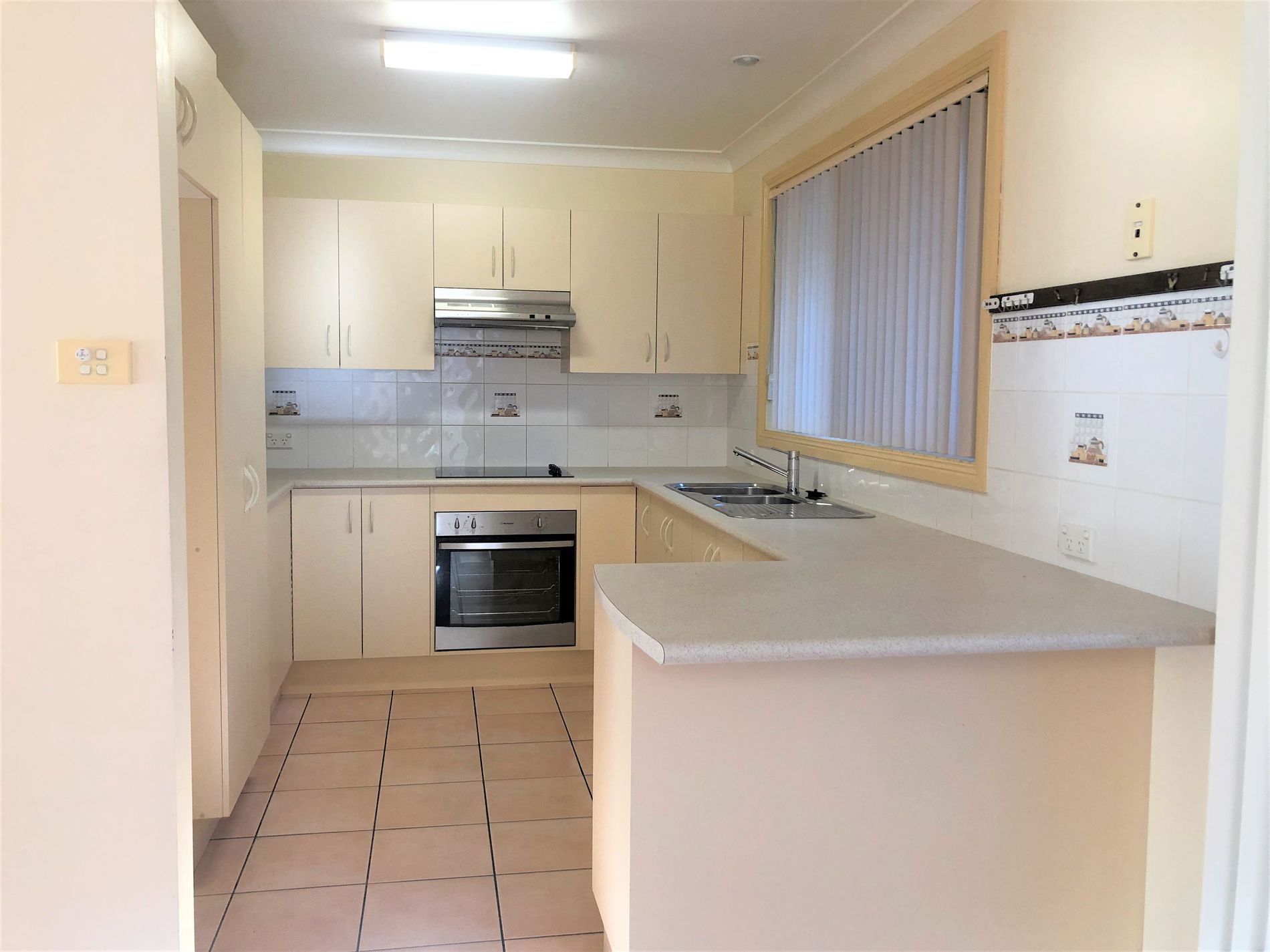 2 / 61 Leo Drive, Narrawallee