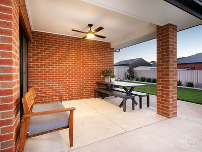 21 LASILLA PLACE, Baranduda