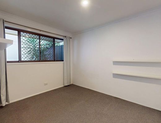 Little Gem in the Heart of Tewantin image 8