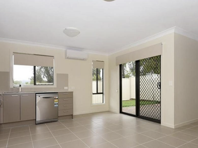 1 / 13 Glenwoods Dr, Glenvale