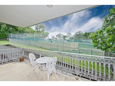 4 / 9 Waverley Road, Taringa