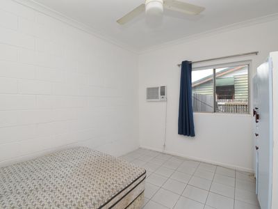 35-37 EAGLE STREET, Longreach