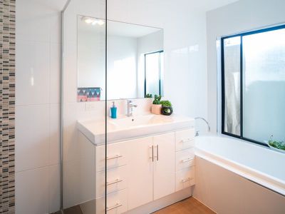 2 Hession Court, Upper Coomera