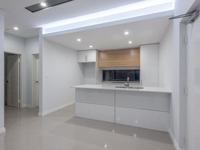1/172 Loftus Street, North Perth