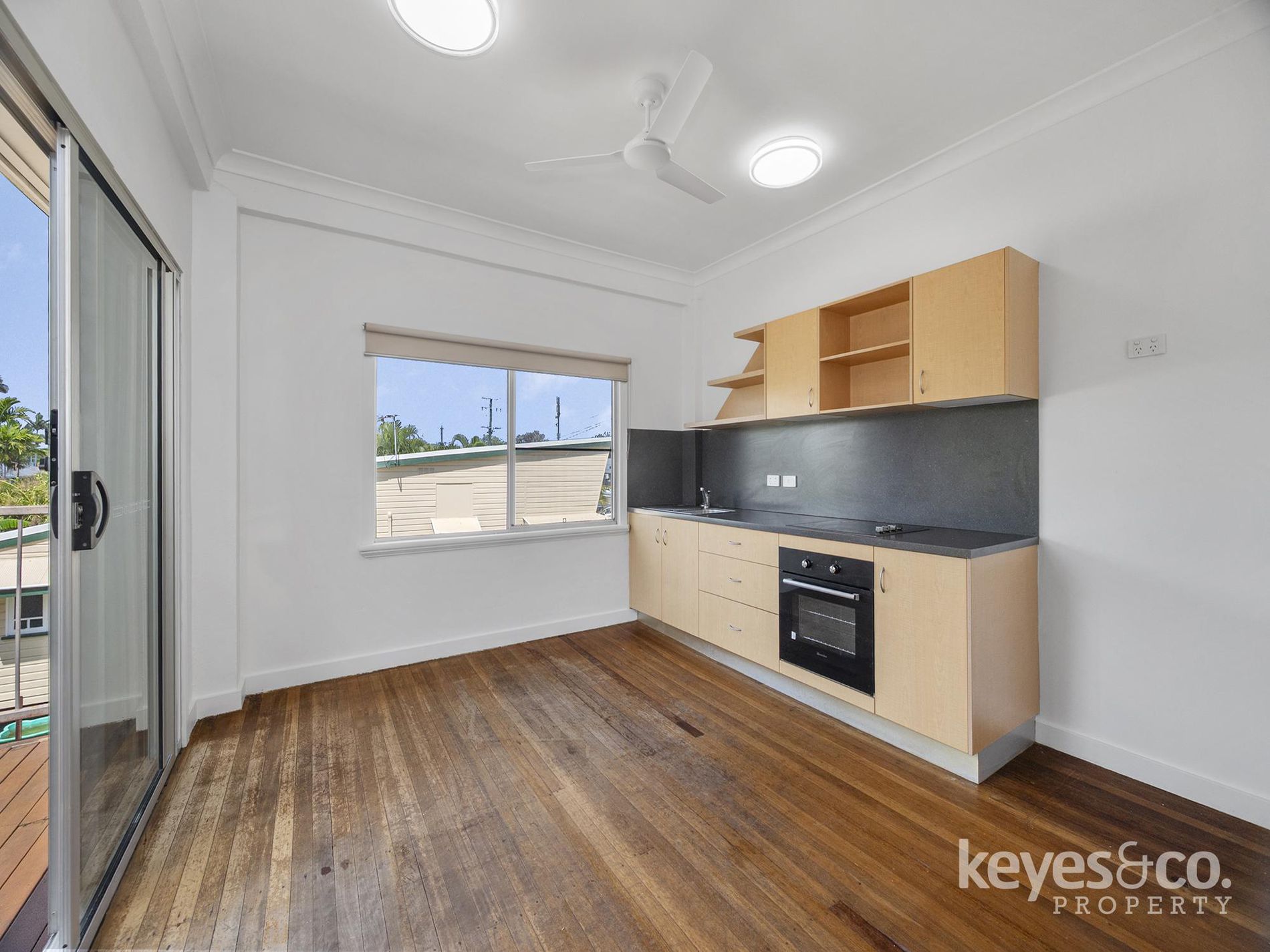 1 / 136 Queens Road, Hermit Park