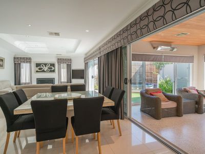 50 Maldives Drive, Hillarys