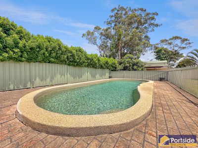 44 Clemenceau Crescent, Tanilba Bay