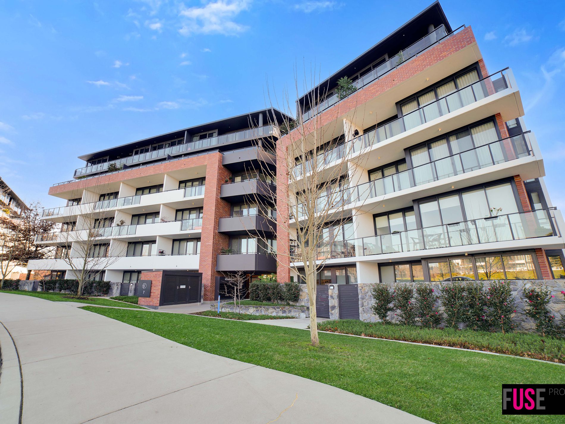 15 / 7 Light Street, Griffith