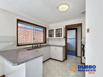 7 Davies Street, Dubbo