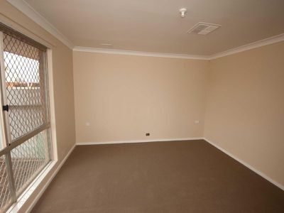 3 / 36 Starlight Place, South Kalgoorlie