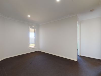 56 Champagne Drive, Dubbo