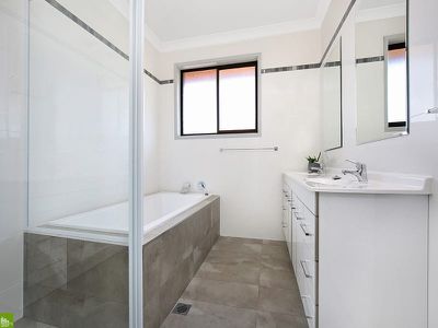 30 Hurry Crescent, Warrawong