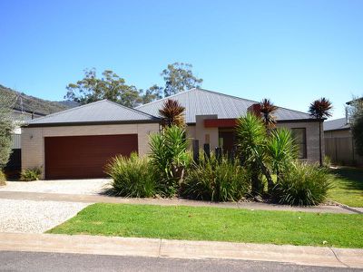 22 Hores Lane , Tawonga