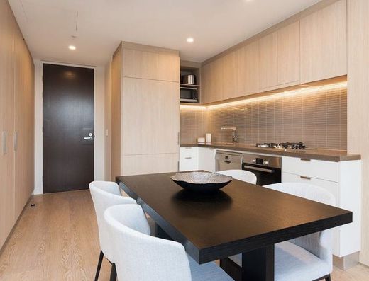 Furnished Apartment - Walk to Southbank image 4