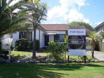 4 Ocean  Ave, Woonona