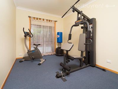 12 LINGFORD COURT, Wodonga