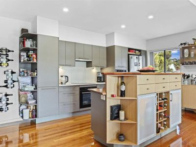 1 / 12 Russell Street, Hawks Nest