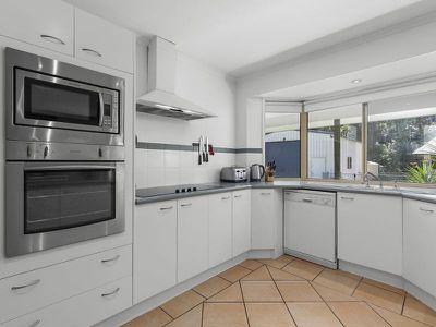 18 Harlow Crescent, Tewantin