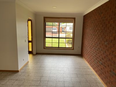 2 / 26 Hafey Crescent, Hoppers Crossing