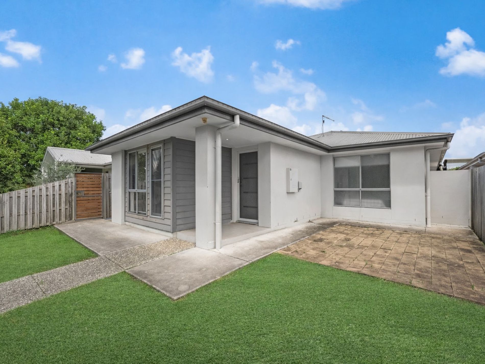 7 Ron Grant Lane, Caboolture South