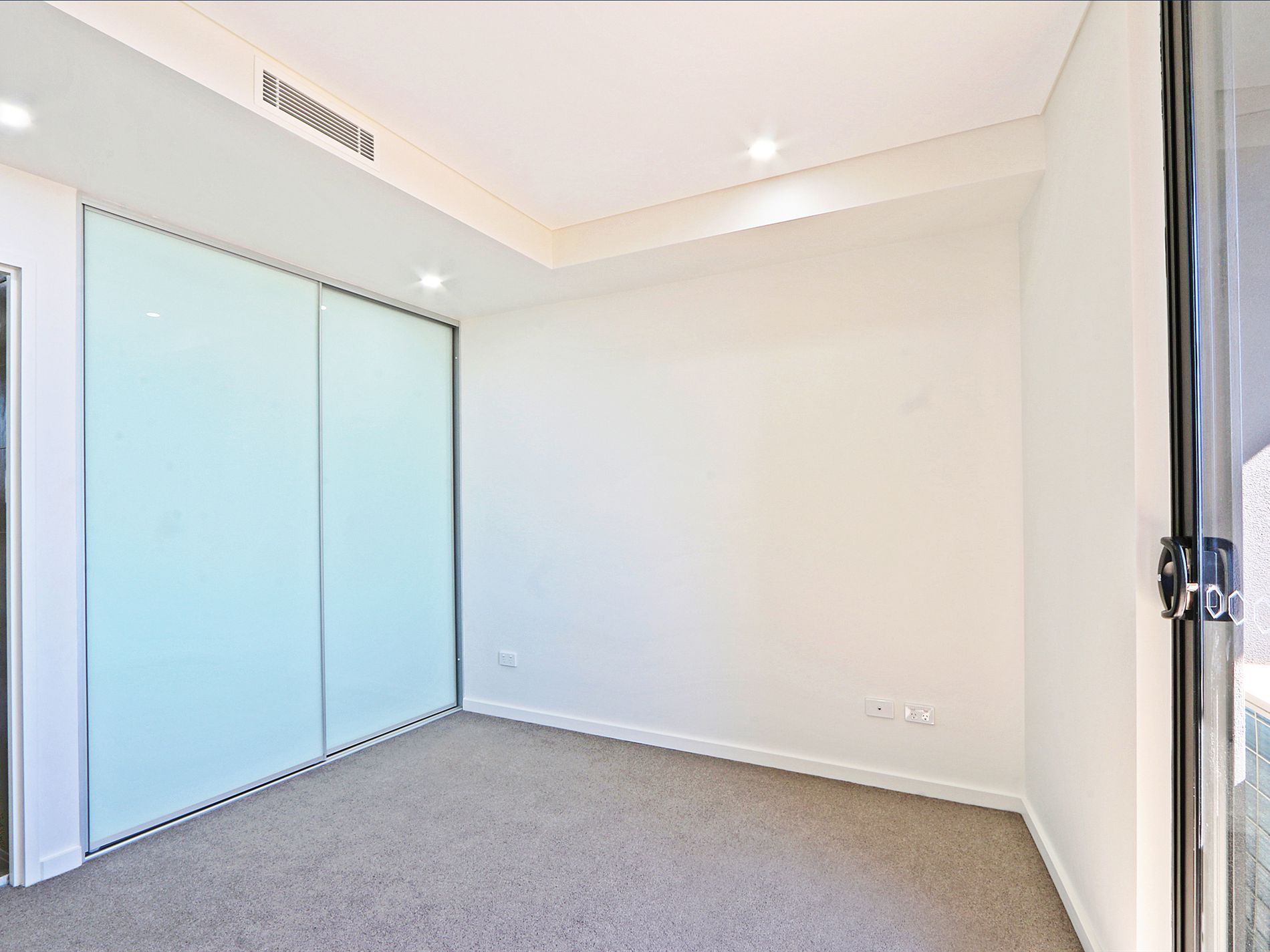 15 / 205 Homer Street, Earlwood