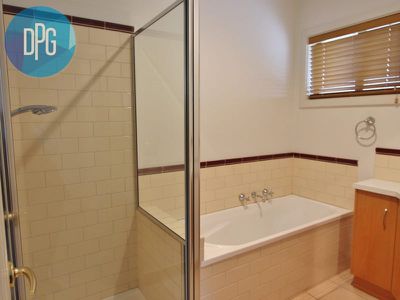 217 Ogilvies Road, Mansfield
