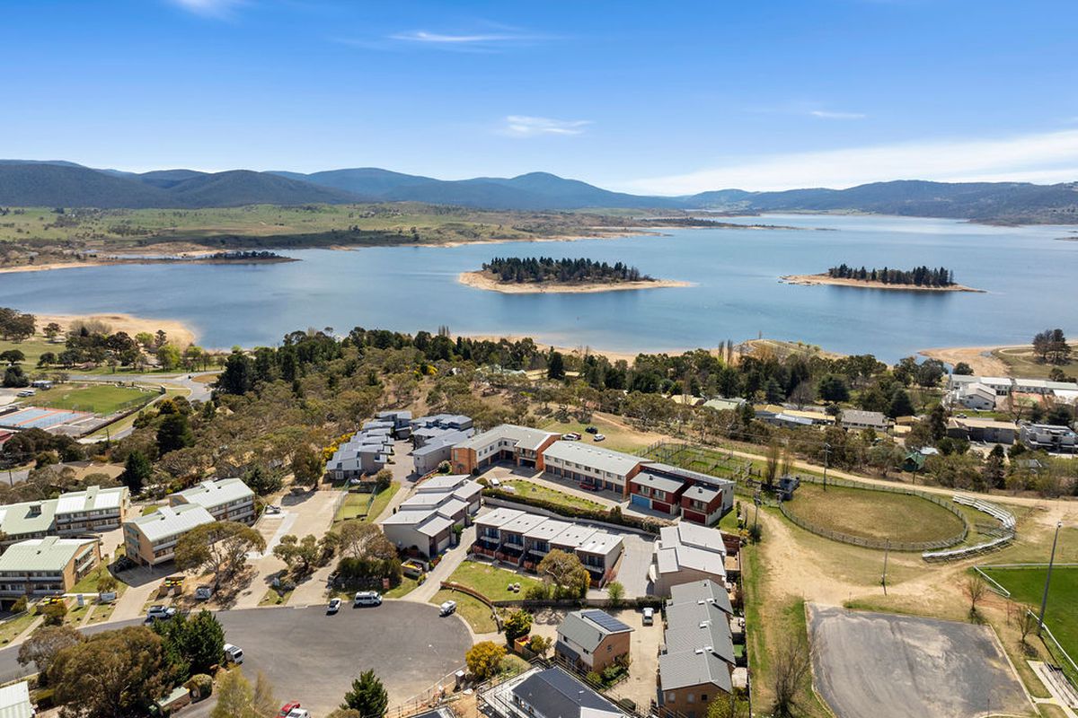 2 / 23-25 Kirwan Close, Jindabyne