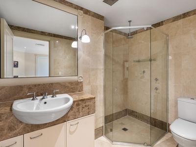 30 / 8 Terrigal Esplanade, Terrigal