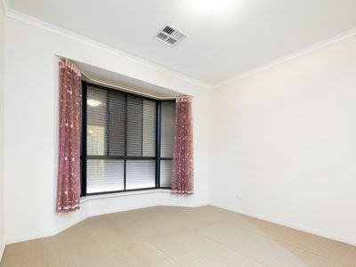 11 Gray Avenue, Northfield