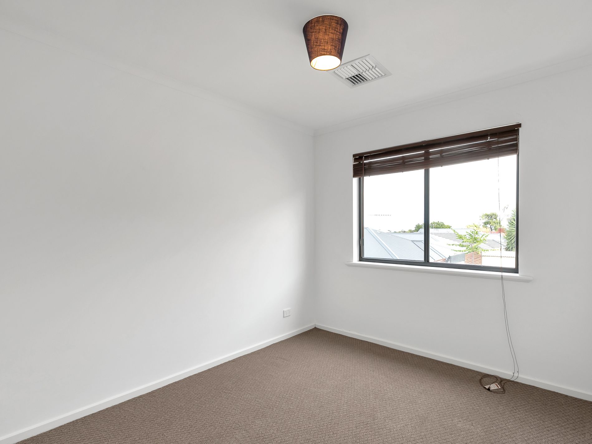1 / 1653 Golden Grove Road, Greenwith