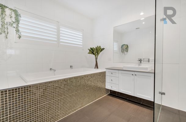 62 Centennial Park Drive, Craigieburn