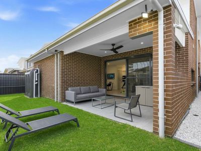29 Pentecost Crescent, Marsden Park