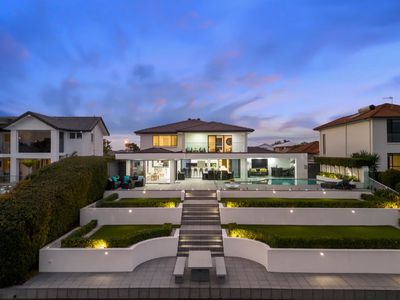 7 Volante Crescent, Mermaid Waters