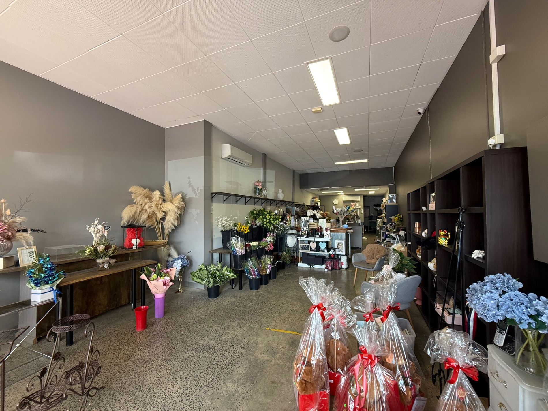 Shop 1 / 16 Borrack Square, Altona North