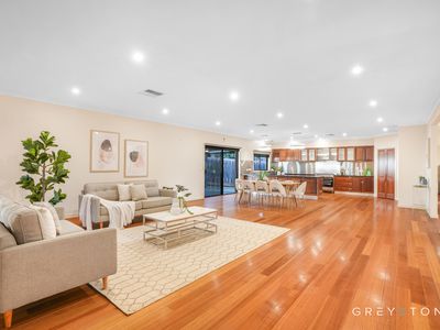 6 She Oak Court, Harkness