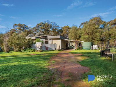 2-10 Gorack Street, Wedderburn