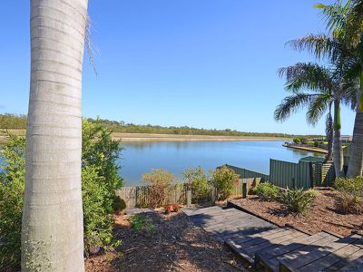 24 Bushlark Avenue, Eli Waters