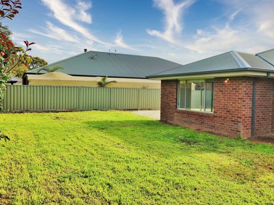 5 Topaz Avenue, White Hills