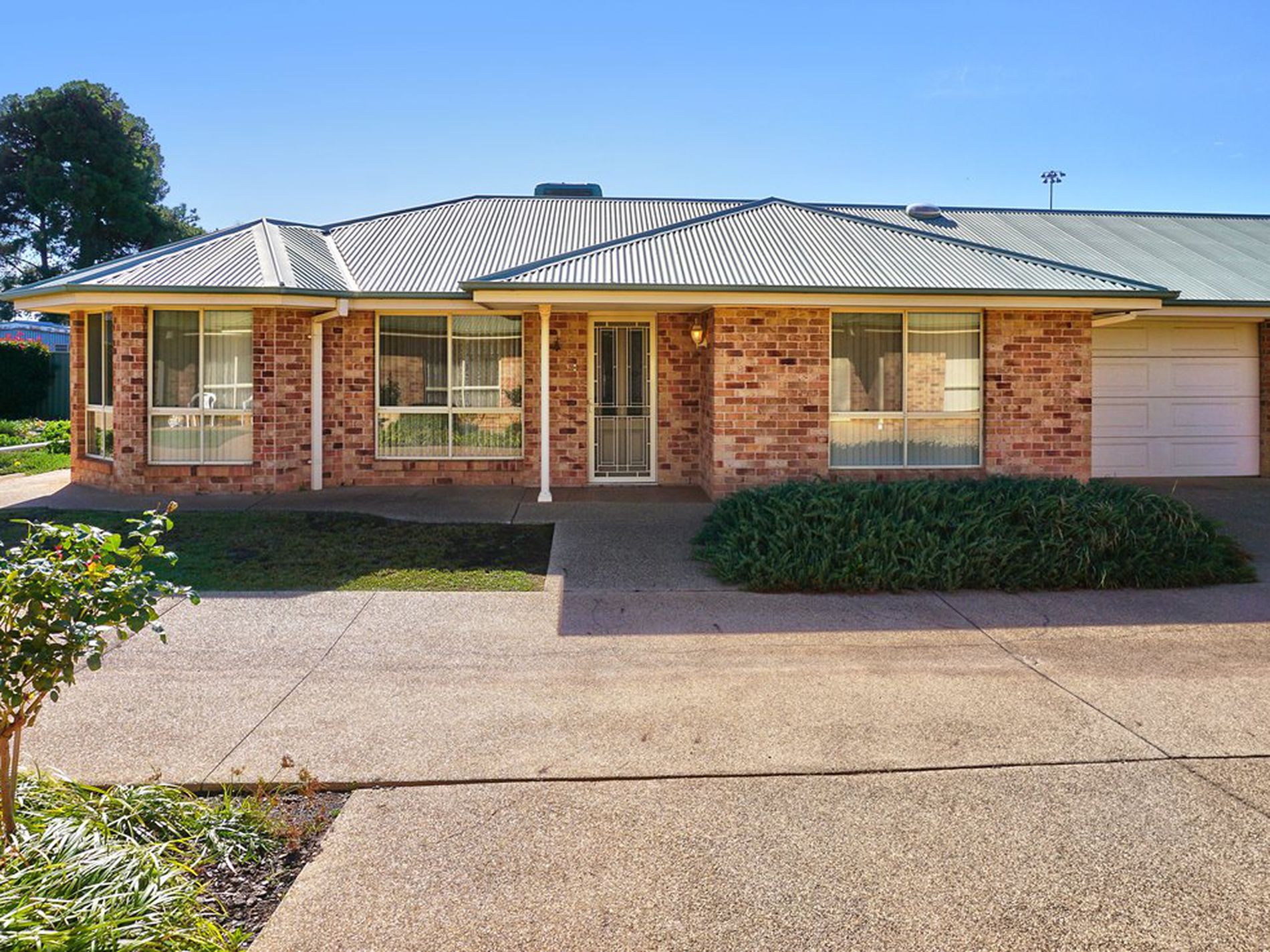 4 / 115 Operator Street, West Wyalong