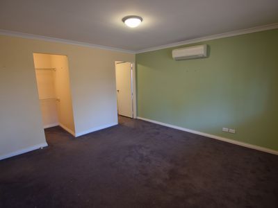 12 / 4 Reynolds Place, South Hedland