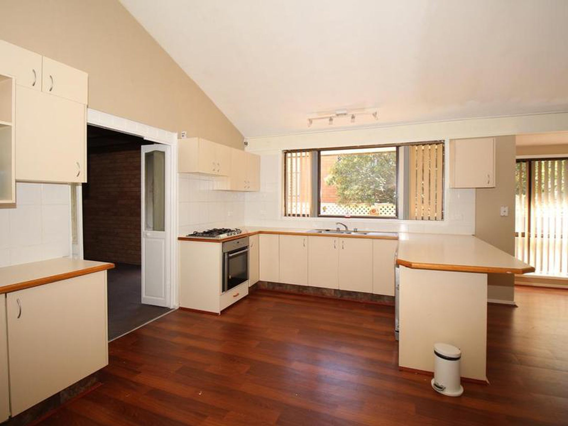 5 Alpugi Place, Kelso