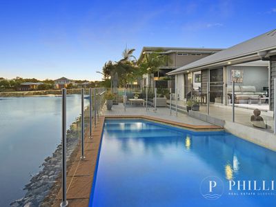 16 Mariner Avenue, Hope Island